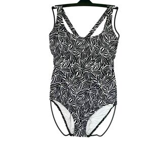 Lands End tugless x-back one piece swimsuit